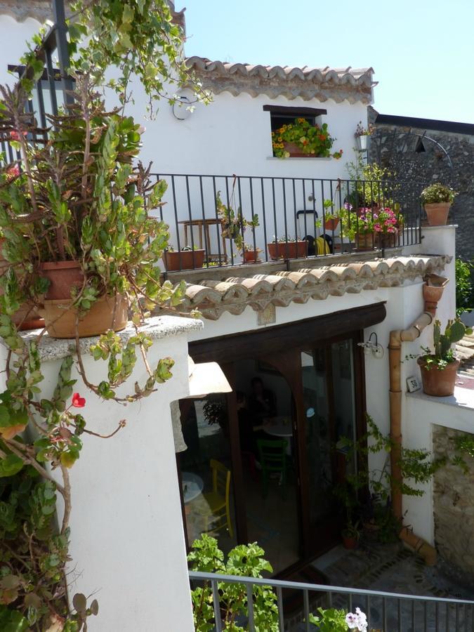 B&B Amphisya Roccella Ionica Exterior foto
